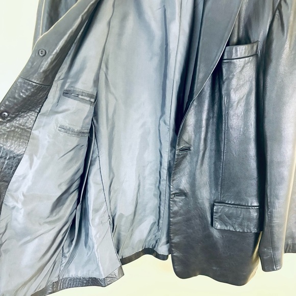 Kenneth Cole Black “70’s” 3 Button Double Vent Classic Leather Blazer Size (L) - Picture 11 of 16
